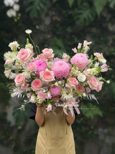 Giỏ Hoa Cúc Mẫu Đơn Pink Pastel Giỏ Hoa Cúc Mẫu ĐƠn Pink Pastel