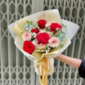 Tặng bó hoa chúc mừng hồng đỏ đẹp sinh nhật