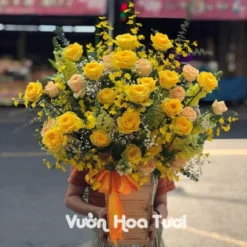 Lẵng Hoa Hồng Vàng Vũ Nữ Dịu Dàng