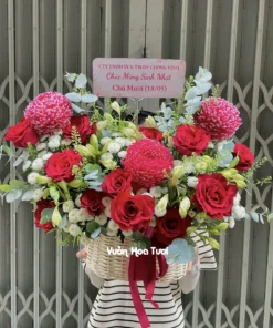 Giỏ Hoa Sinh Nhật Red Rose Rolling