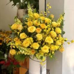 Lẵng hoa Hồng Ohara Vàng Lan Vữ Nữ