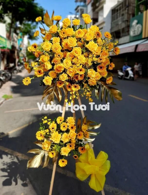 Kệ hoa khai trương 2 tầng Vinh Quang