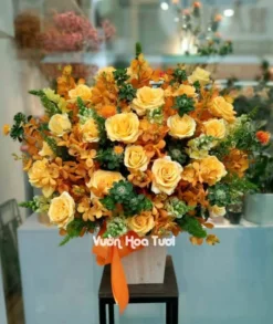 Lẵng hoa chúc mừng hồng vàng mix lan Mokara