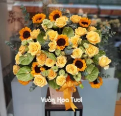 Lẵng hoa chúc mừng Hướng dương mix hồng vàng