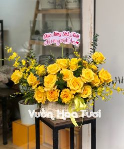 Giỏ hoa sinh nhật hoa hồng vàng-GHT29