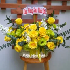 Giỏ hoa hồng vàng