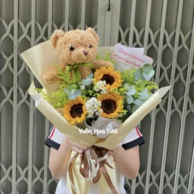 Bó Hoa Hướng Dương Tốt Nghiệp Gấu Teddy Thành Công