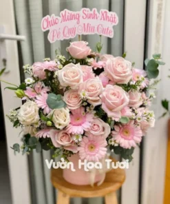 Hộp Hoa Hồng Kem Dâu Sinh Nhật