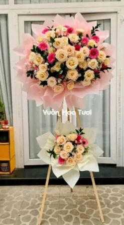 Kệ Hoa Kỷ Niệm Hồng Monio