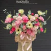 Ngọt ngào Giỏ Hoa Sinh Nhật Mến Thương mix hồng sophia và cẩm chướng tặng sinh nhật trọn ý nghĩa. Vườn Hoa Tươi giao nhanh tận nơi HCM. Đặt ngay hôm nay!