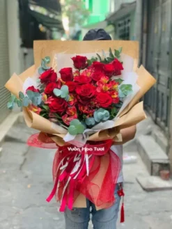 Bó Hoa Hồng Thuỷ Tiên Đỏ