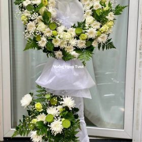 Kệ Hoa Chia Buồn Sang Trọng 1