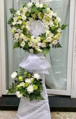 Kệ Hoa Chia Buồn Sang Trọng 1