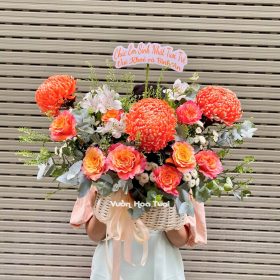 Giỏ hoa Cúc Mẫu Đơn Cam
