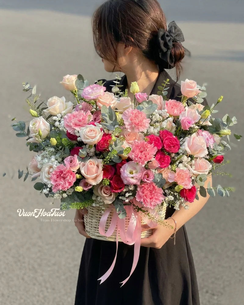 Giỏ Hoa Hồng Sophia Pink Pastel Vườn Hoa Tươi