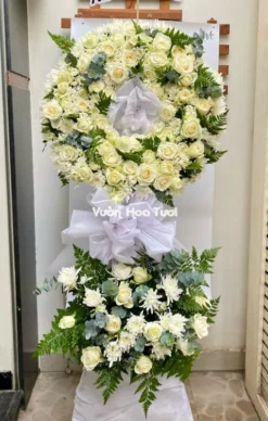 Vòng Hoa Chia Buồn Tinh Tế 07