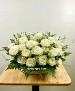 Giỏ Hoa Sinh Nhật Tone Trắng