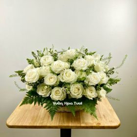 Giỏ Hoa Sinh Nhật Tone Trắng