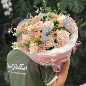 Bó Hoa Hồng Kem Dâu Quyến Rũ Black Smooth