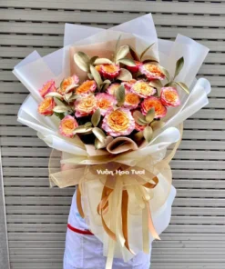 Bó Hoa Hồng Cam Spirit Lá Gold