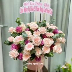 Hộp Hoa Kỷ Niệm Cưới Ngọt Ngào