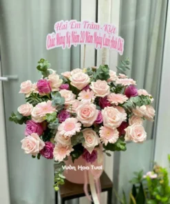 Hộp Hoa Kỷ Niệm Cưới Ngọt Ngào