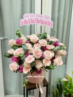 Hộp Hoa Kỷ Niệm Cưới Ngọt Ngào