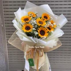 Bó Hoa Hướng Dương Thảo Trắng 8 Bông