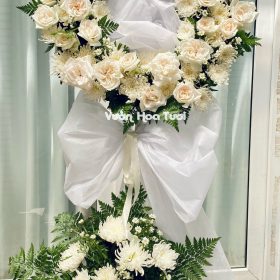 Vòng Hoa Chia Buồn Hồng Trắng 2