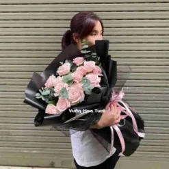 Bó Hoa Hồng Kem Dâu Blacklove