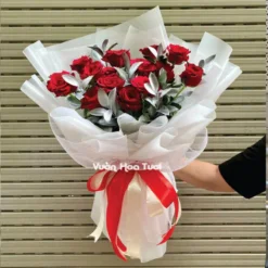Bó Hoa Hồng Đỏ Lá Bạch Kim