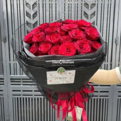 Bó Hoa Hồng Đỏ Bó Tròn Xinh Xắn