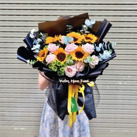 Bó hoa hướng dương và hoa hồng cúc xanh