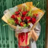 Bó Hoa Hồng Đỏ Phối Cỏ Đồng TIền
