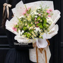 Hoa bó Garden Joy Birthday tone màu rực rỡ tại Vườn Hoa Tươi - Quà tặng sinh nhật sang trọng.