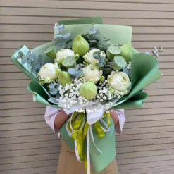 Bó Hoa Sen Nhẹ Nhàng Tặng Mẹ