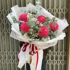 Bó Hoa Cúc Mẫu Đơn Đỏ Bi Trắng