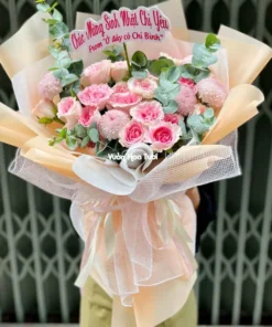 Bó hoa hồng lạc thần tặng sinh nhật chị