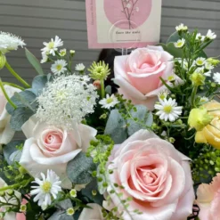 Hộp Hoa Sinh nhật cát tường Hồng Kem 1