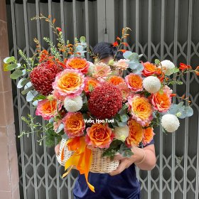 Giỏ hoa tươi Phong cách sang trọng Cam Nâu