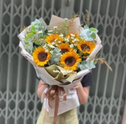 Bó Hoa Hướng Dương Hiện Đại Dơn Lúa