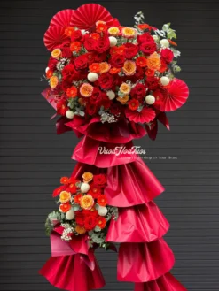 Ngập tràn cảm xúc với Kệ Hoa Khai Trương Phát Đạt Trường Tồn mix hồng đỏ quyến rũ. Quà tặng sinh nhật, kỷ niệm đỉnh cao tại HCM từ Vườn Hoa Tươi. Đặt ngay!