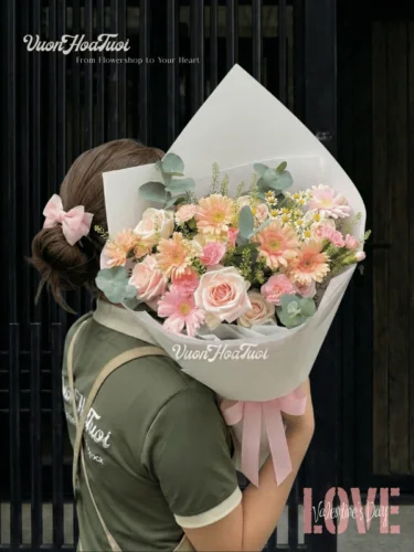 Bó Hoa Tặng Bạn Gái Tinh Tế Ethereal Roses