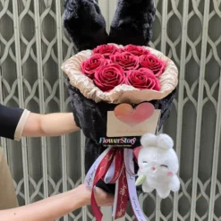 Bó Hoa Hồng Sáp Kèm Gấu Yêu Thương