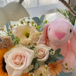 Giỏ hoa tươi gấu bông JellyCat Hồng gio hoa tuoi gau bong tho hong 2