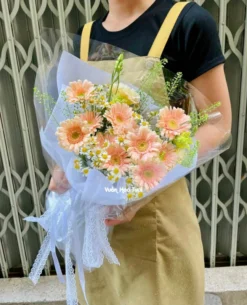 Bó Hoa Tươi Blissful Bouquet