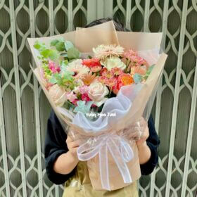 bó hoa tươi mang ý nghĩa love moment khoảng khắc tình yêu