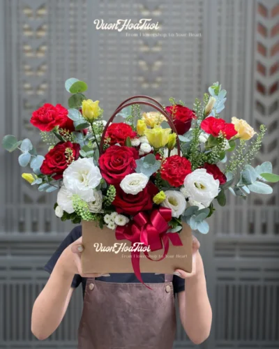 Giỏ Hoa Chúc Mừng Happy Stip