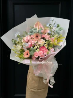 Chi tiết bó hoa hồng Garden Of Love