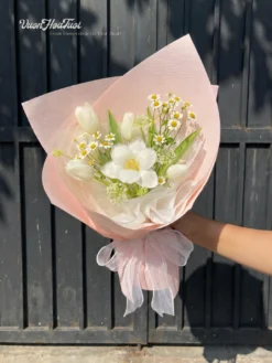 Bó Hoa Tulip Mix Tana Thuý Châu Rosaluve